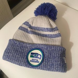 SEAHAWKS NFL FOOTBALL 🏈 BLUE GREY BEANIE HAT